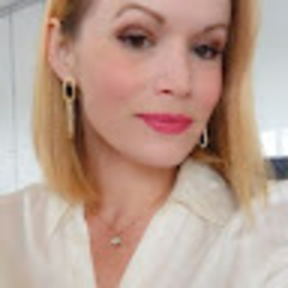 Meet the Posher Other - Meet your Posher, Lauren